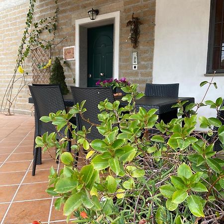 Favoloso Appartamento In Villa Monterosi Экстерьер фото