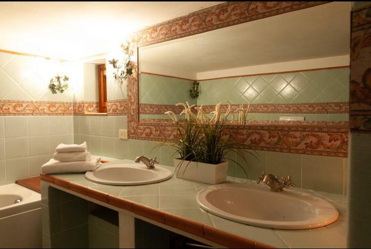 Favoloso Appartamento In Villa Monterosi Экстерьер фото