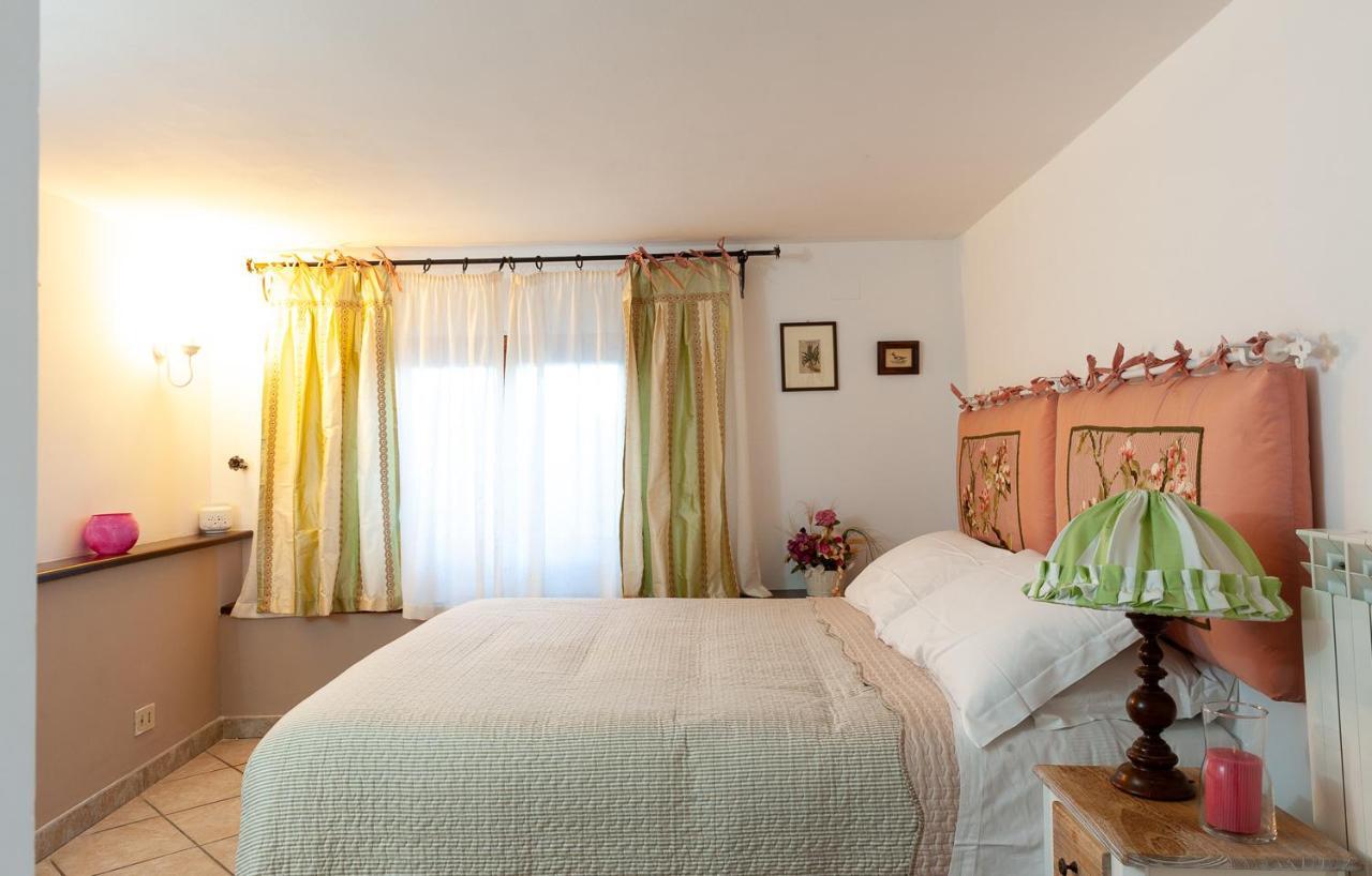 Favoloso Appartamento In Villa Monterosi Экстерьер фото